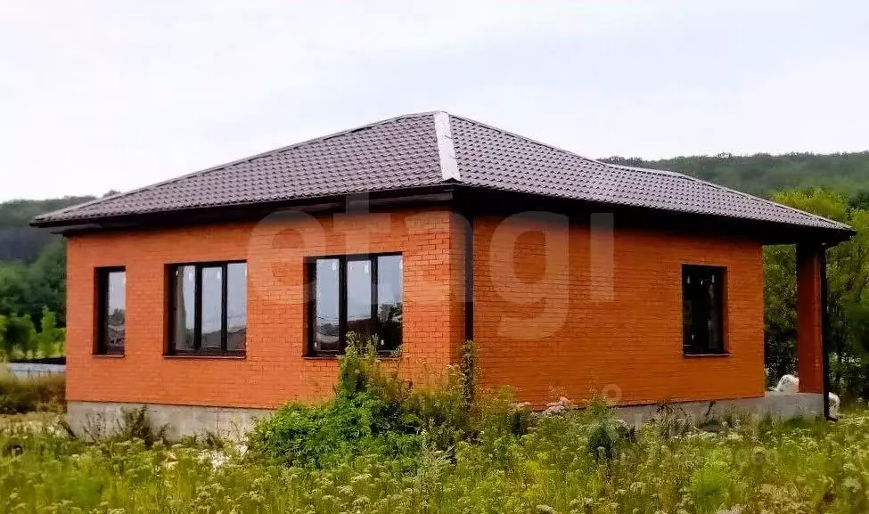 Дом в Белгородская область, Новооскольский муниципальный округ, с. ... - Фото 2