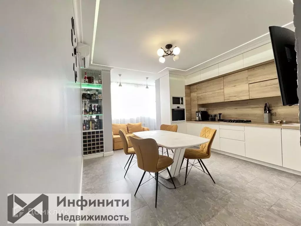 Продаётся 2-к квартира, 70 м - Фото 0