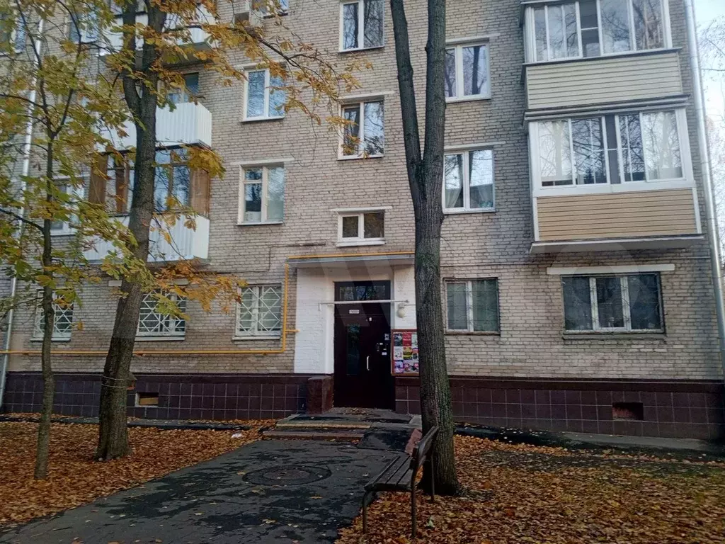 Доля в квартира-студии, 10,2 м, 1/5 эт. - Фото 1