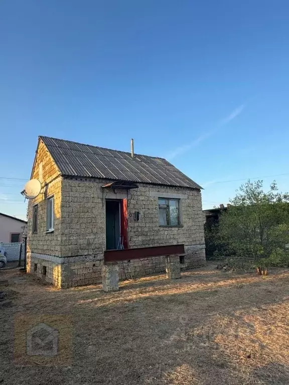 Дом в Крым, Сакский район, Суворовское с/пос, Медик СНТ ул. Светлая ... - Фото 1