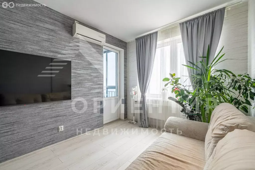 1-комнатная квартира: Екатеринбург, улица Краснолесья, 139 (39.1 м) - Фото 2