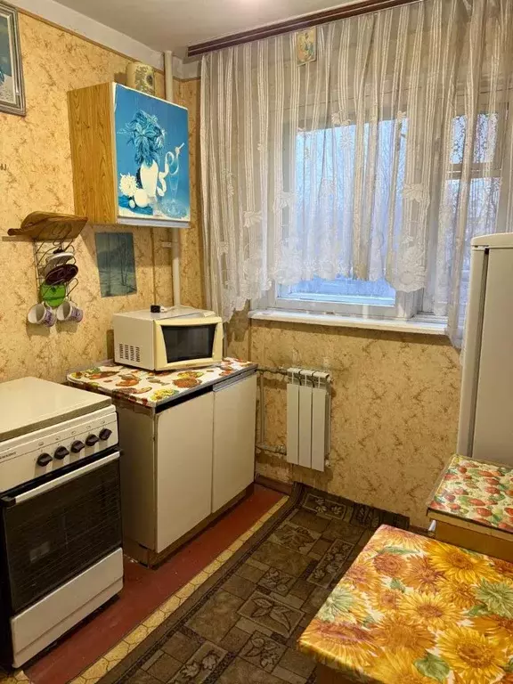 2-к кв. Саратовская область, Саратов Омская ул., 21 (45.0 м) - Фото 1