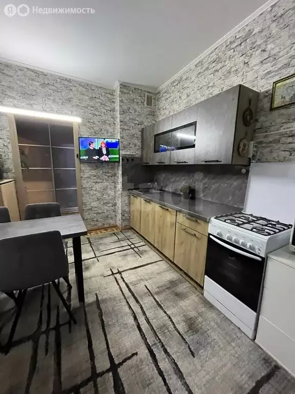 2-комнатная квартира: Усинск, Парковая улица, 2 (55.9 м) - Фото 2