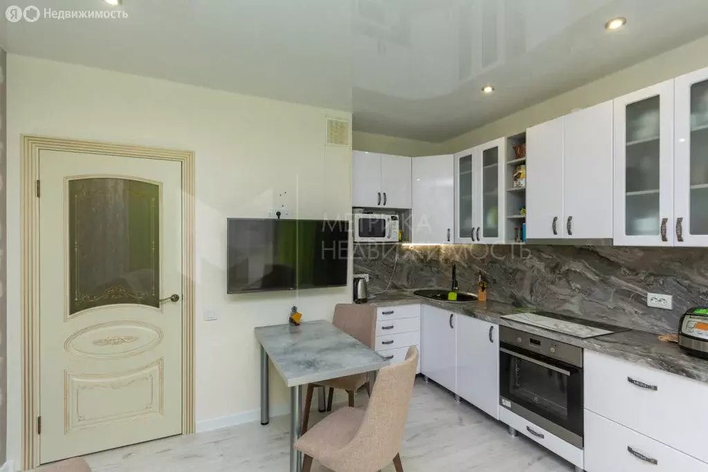 2-комнатная квартира: Тюмень, улица Константина Посьета, 16 (60.6 м) - Фото 2