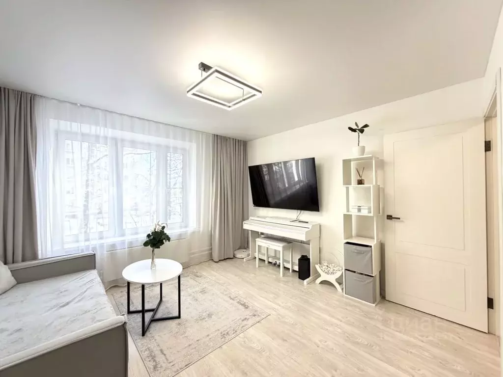 1-к кв. Москва ул. Теплый Стан, 21К4 (34.5 м) - Фото 1