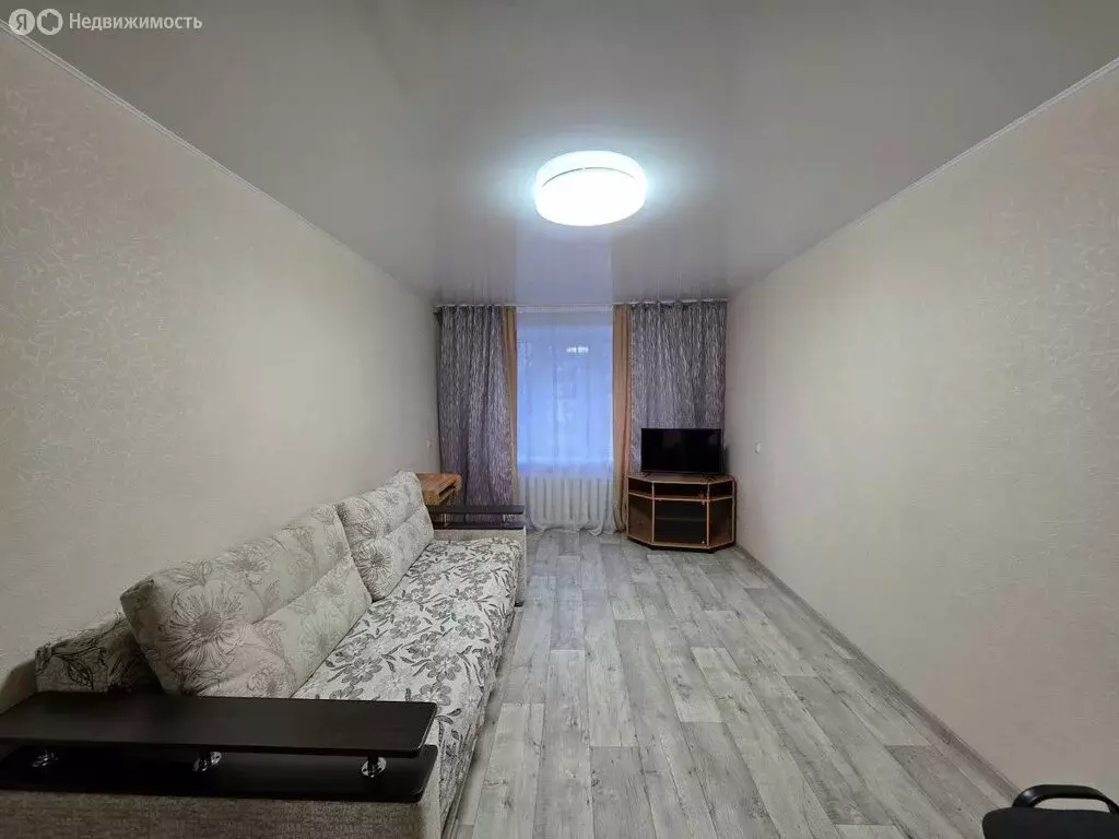 3-комнатная квартира: Чебаркуль, Электростальская улица, 34 (57 м) - Фото 1