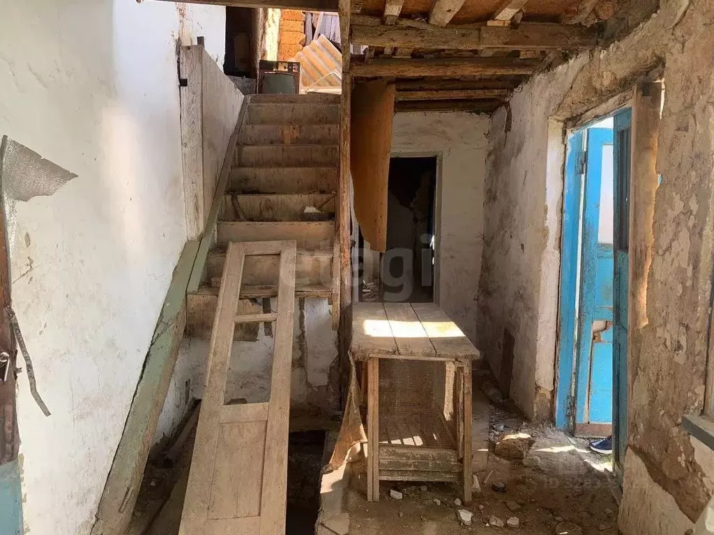 Дом в Крым, Красногвардейский район, Амурское с/пос, с. Новозуевка ул. ... - Фото 1