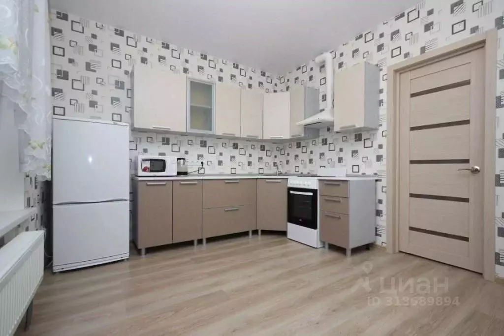 1-к кв. Московская область, Наро-Фоминск пл. Свободы, 4 (62.0 м) - Фото 0
