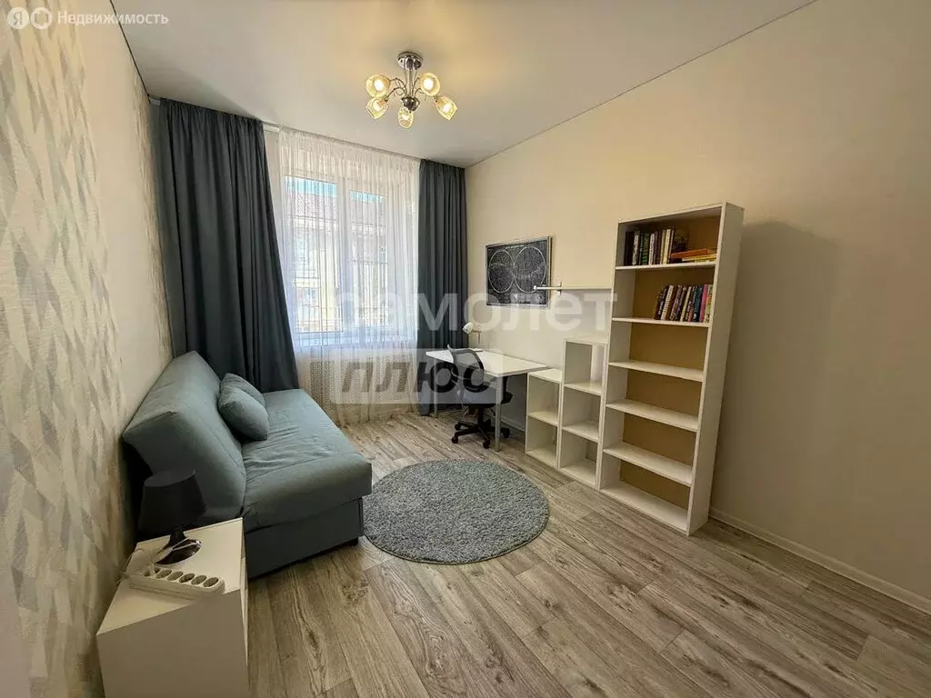 3-комнатная квартира: Уфа, улица Карла Маркса, 57 (68.4 м) - Фото 0