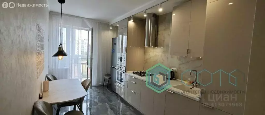 2-комнатная квартира: Калининград, Орудийная улица, 38В (70 м) - Фото 1