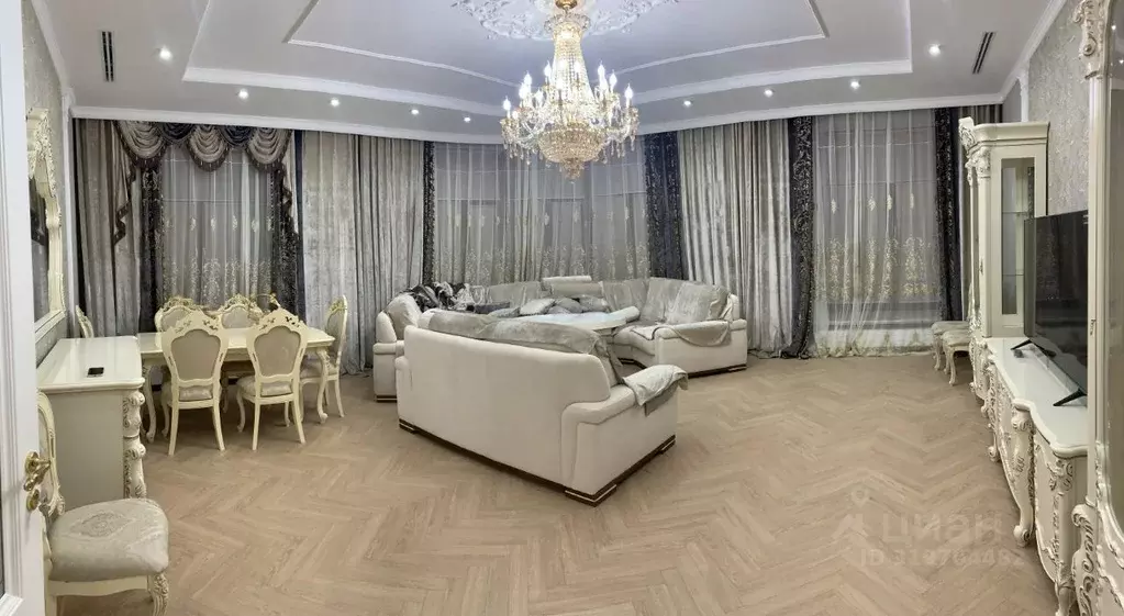 2-к кв. Санкт-Петербург Наличная ул., 26к4 (126.0 м) - Фото 0