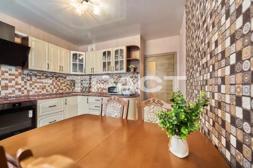 3-к. квартира, 81,8 м, 13/17 эт. - Фото 1