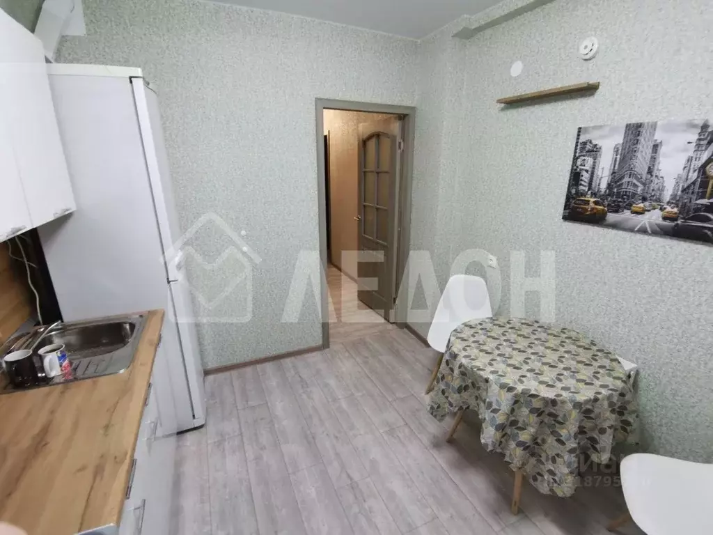 1-к кв. Омская область, Омск ул. Б.Г. Шаронова, 27 (32.4 м) - Фото 1