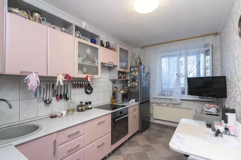 3-к кв. Тюменская область, Тюмень Восточный мкр, ул. Моторостроителей, ... - Фото 1