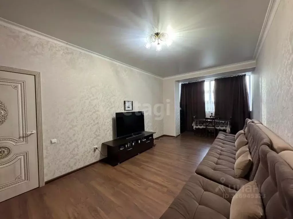 1-к кв. Карачаево-Черкесия, Черкесск Октябрьская ул., 9Н (52.0 м) - Фото 0