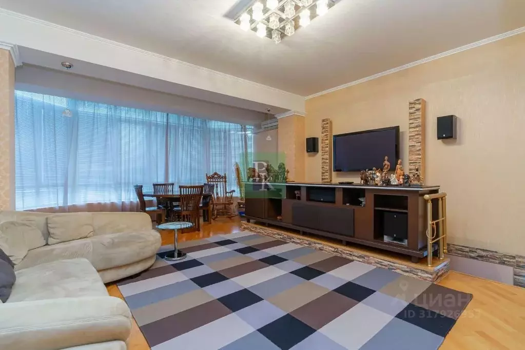 4-к кв. Крым, Симферополь ул. Луговая, 4к1 (210.0 м) - Фото 0