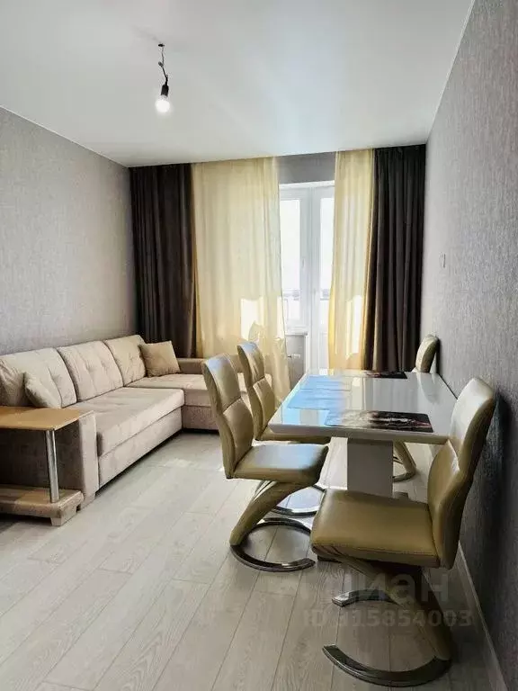 2-к кв. Татарстан, Казань ул. Вишневского, 61А (55.0 м) - Фото 0
