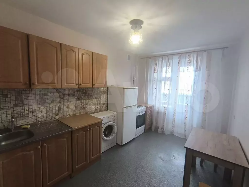 1-к. квартира, 40 м, 8/9 эт. - Фото 1