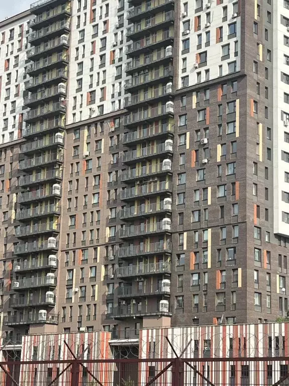 Студия Москва пос. Коммунарка, ул. Сосенский Стан, 17 (24.0 м) - Фото 1