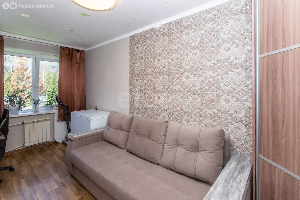 2-комнатная квартира: Тобольск, 8-й микрорайон, 12 (44 м) - Фото 1