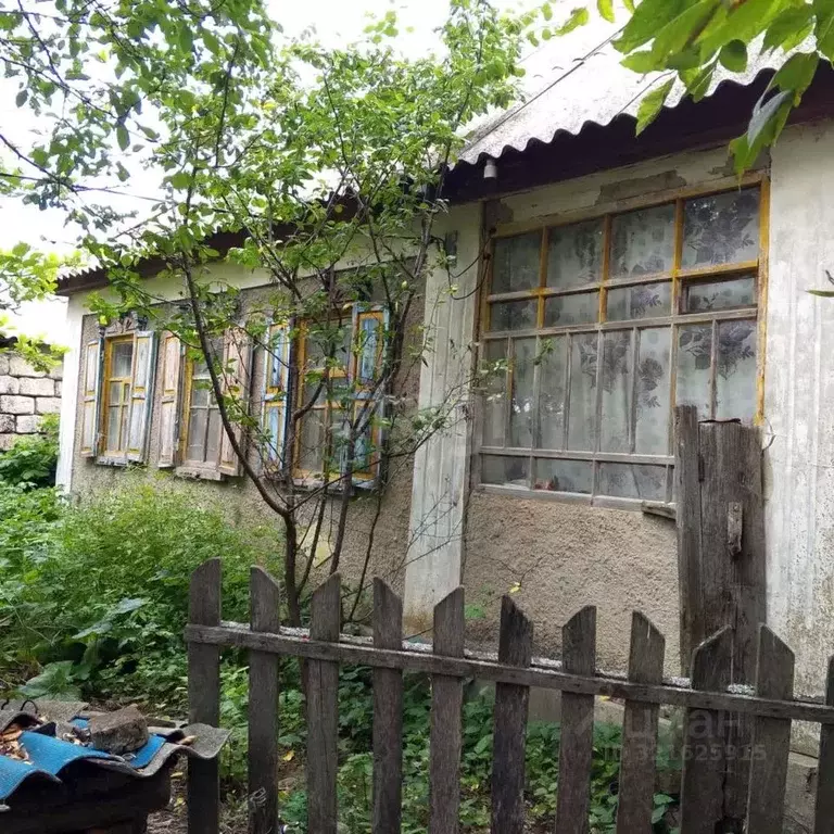 Дом в Белгородская область, Ровеньский район, с. Нагольное Молодежная ... - Фото 1