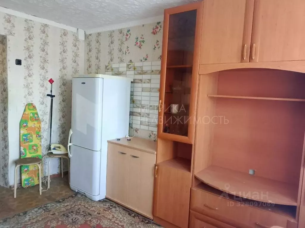 Студия Тюменская область, Тюмень ул. Республики, 212 (13.0 м) - Фото 1