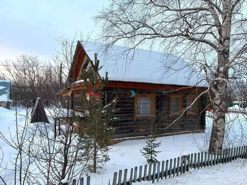 Дом в Башкортостан, Нуримановский район, Новокулевский сельсовет, с. ... - Фото 0