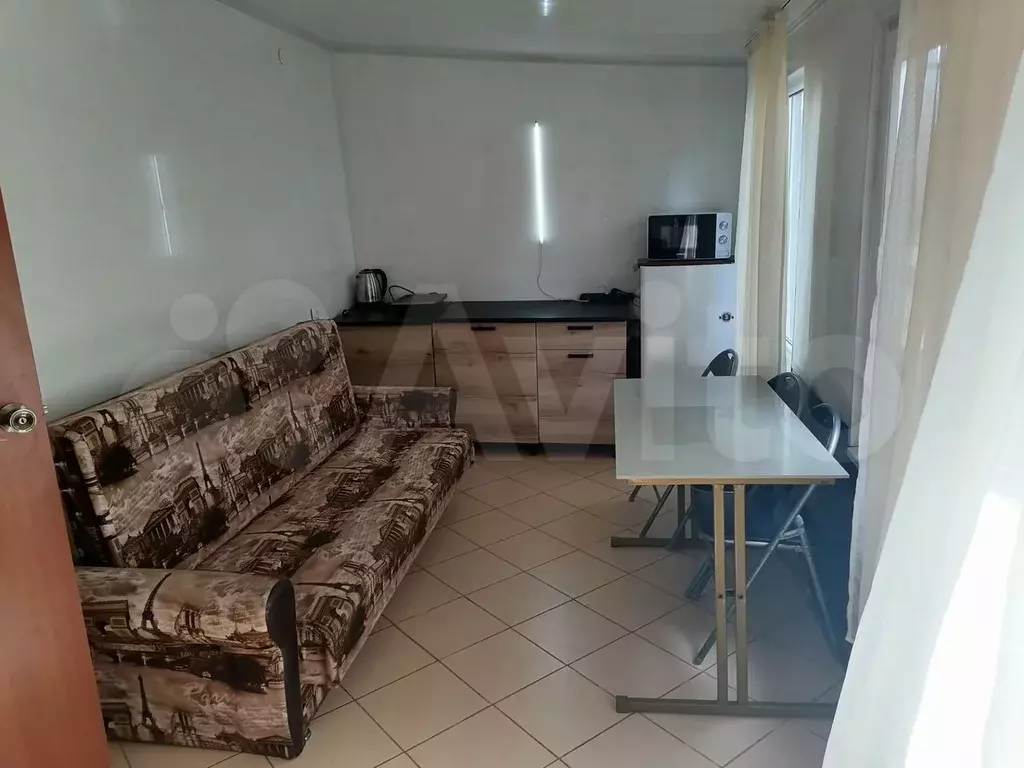 Комната 50 м в 2-к., 1/1 эт. - Фото 0