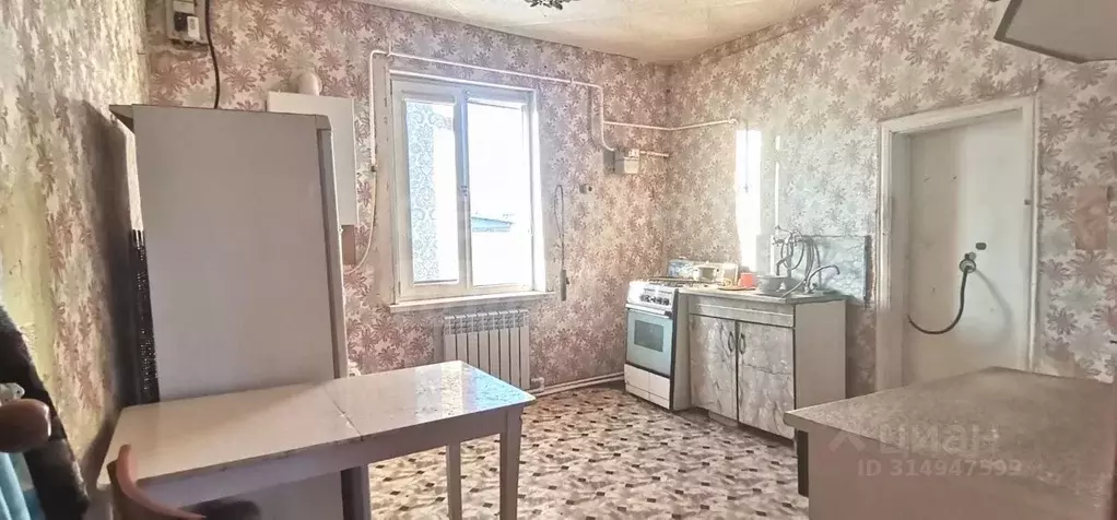 Дом в Оренбургская область, пос. Переволоцкий ул. Чапаева, 14 (62 м) - Фото 0