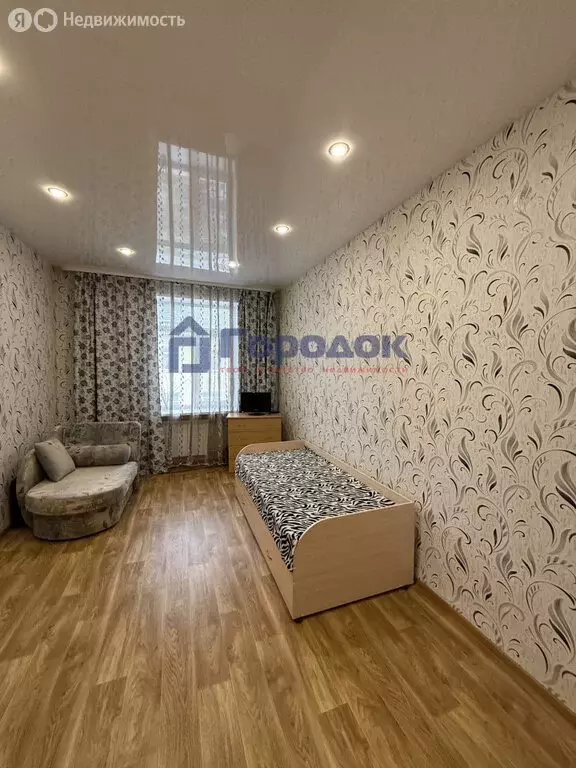 3-комнатная квартира: Каменск-Уральский, Уральская улица, 16 (73.3 м) - Фото 1