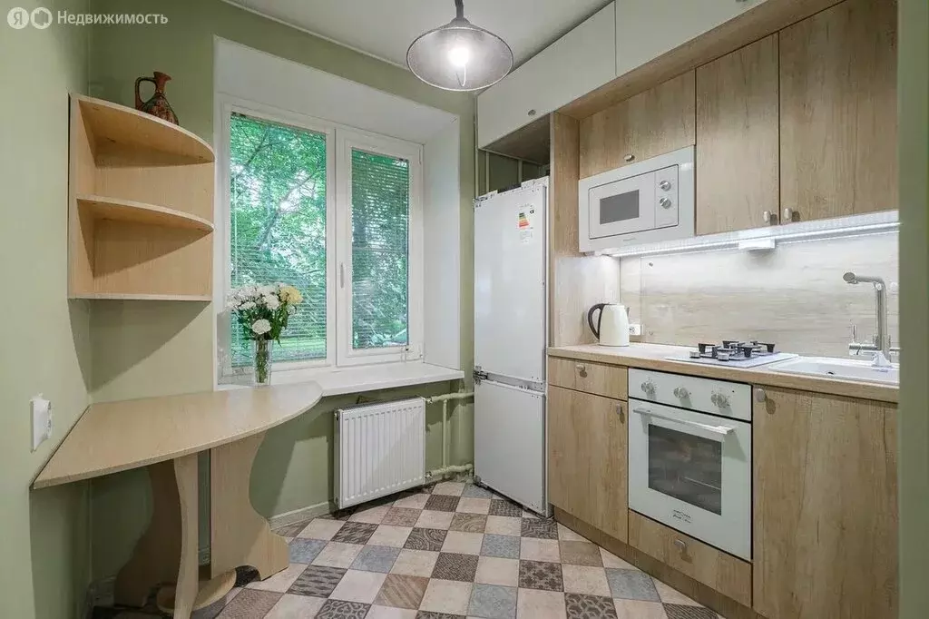 3-комнатная квартира: Санкт-Петербург, улица Бутлерова, 28 (55.5 м) - Фото 1