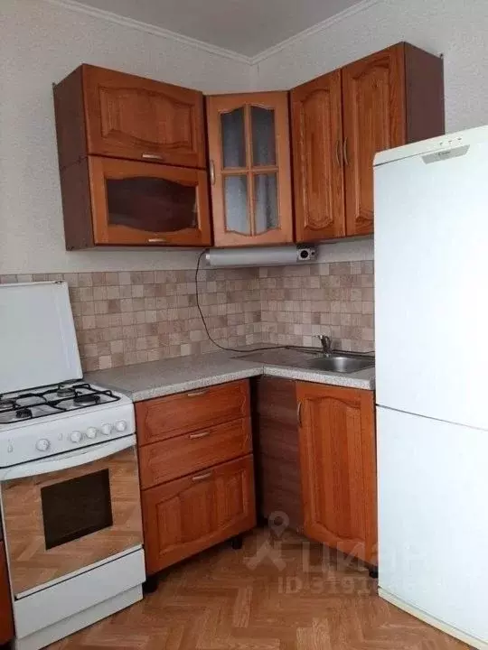 1-к кв. Омская область, Омск Солнечный мкр, ул. Комкова, 6 (40.0 м) - Фото 1
