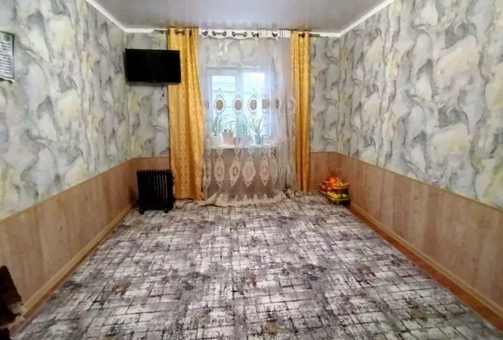 Дом в Волгоградская область, Волгоград ул. Иссы Плиева (50 м) - Фото 0