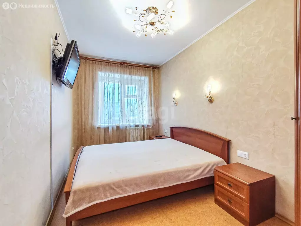 3-комнатная квартира: Новосибирск, улица Кошурникова, 9 (58 м) - Фото 0