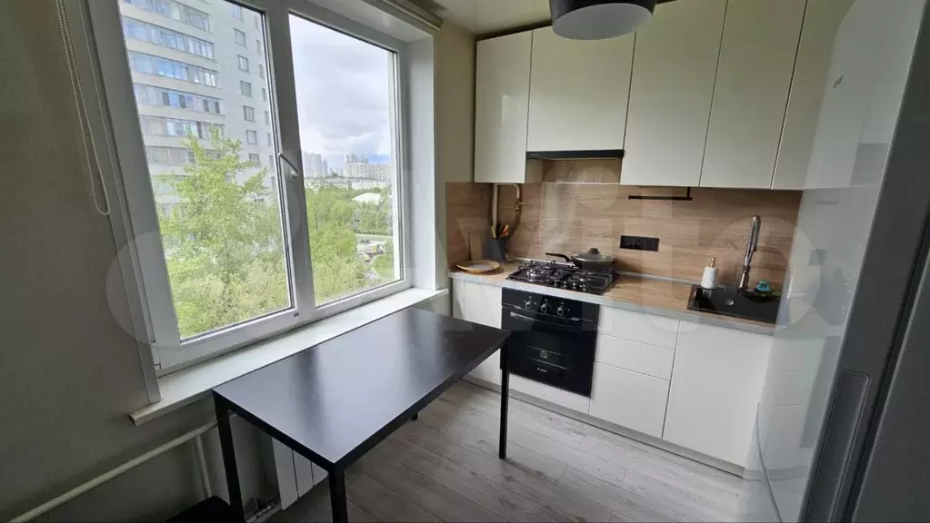 1-к. квартира, 45 м, 7/12 эт. - Фото 1