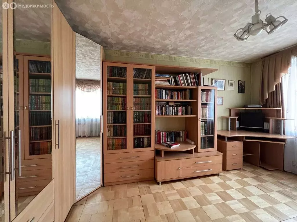 3-комнатная квартира: Санкт-Петербург, проспект Наставников, 40к1 ... - Фото 0
