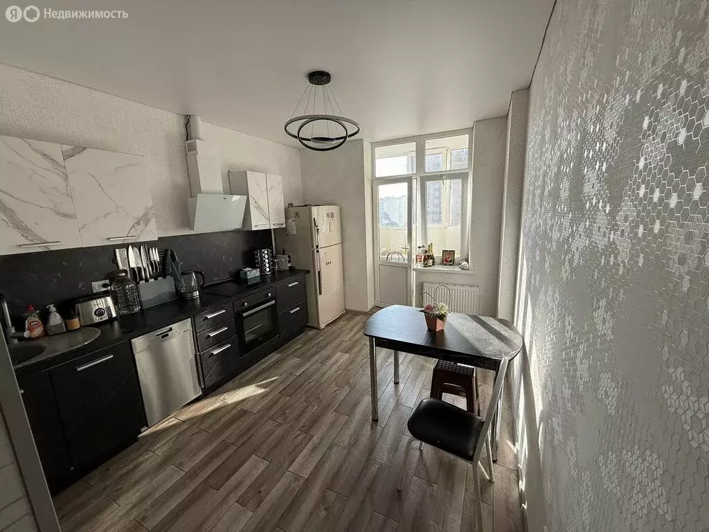 1-комнатная квартира: Краснодар, улица им. Героя Яцкова И.В., 19к1 (41 ... - Фото 2