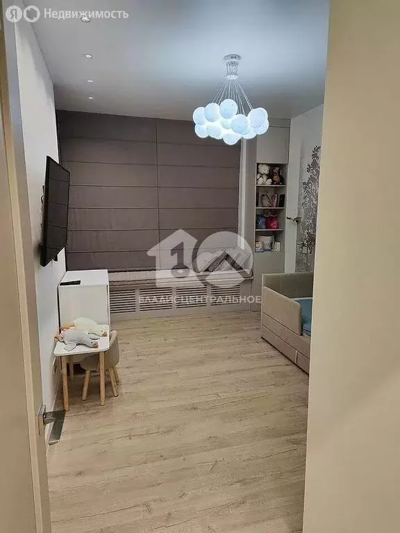 3-комнатная квартира: Кемерово, улица Дружбы, 28/5 (69.1 м) - Фото 1