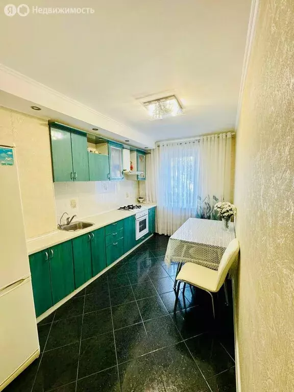 3-комнатная квартира: Казань, улица Лукина, 8 (66.9 м) - Фото 1