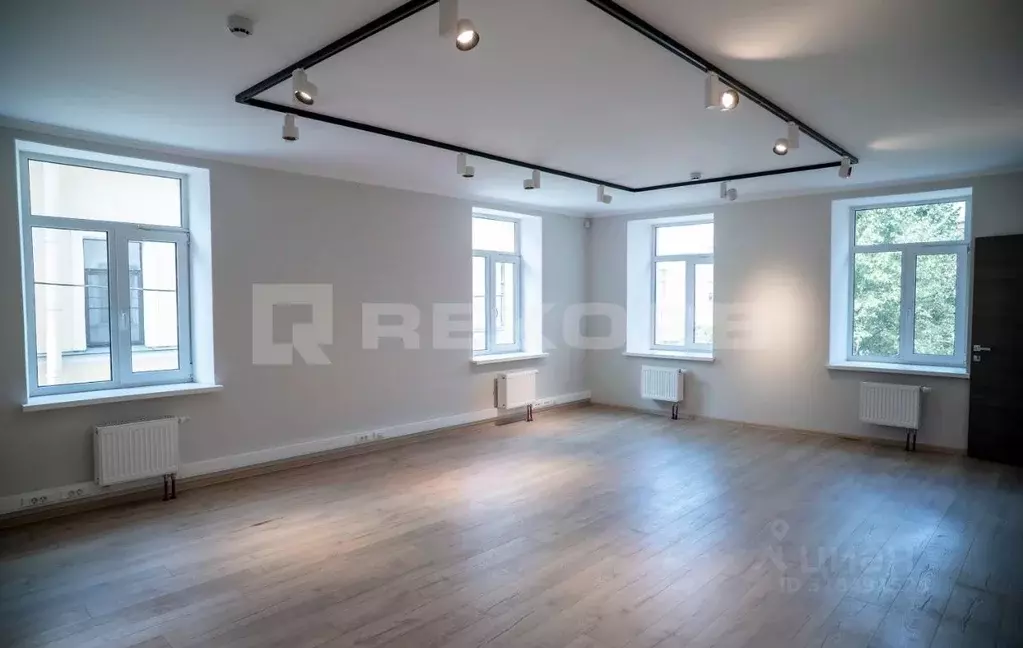 Офис в Санкт-Петербург ул. Чайковского, 29 (220 м) - Фото 1
