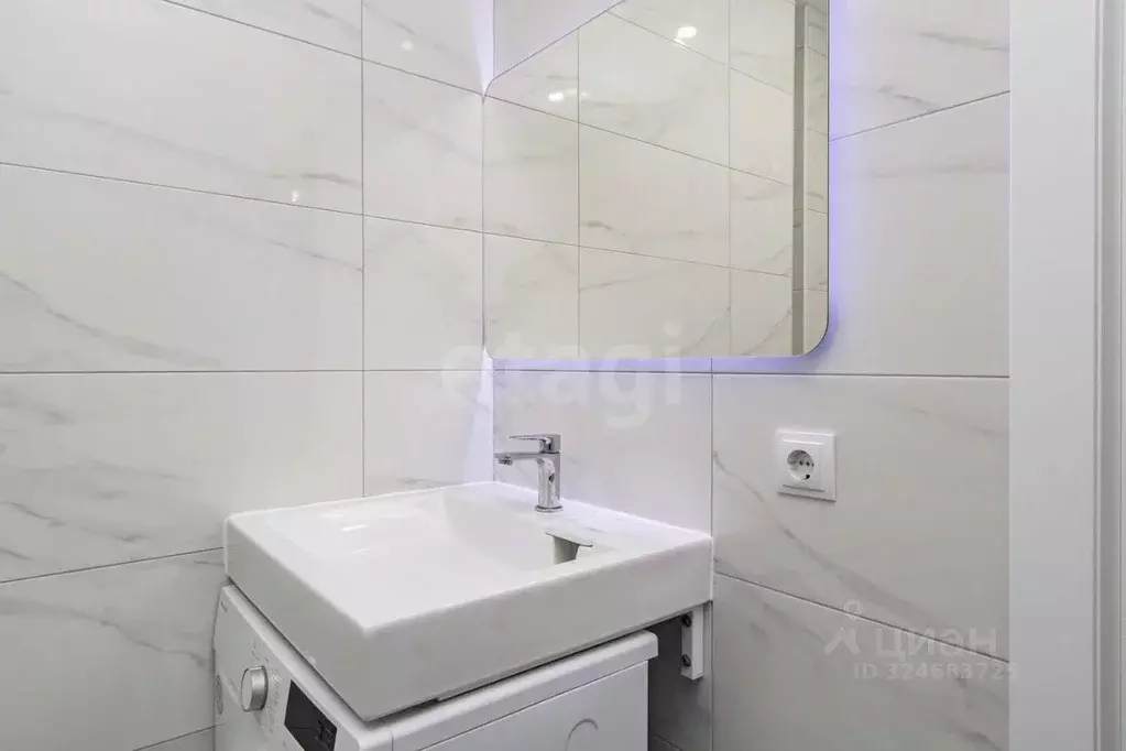 Студия Тюменская область, Тюмень Новгородская ул., 9Б (22.1 м) - Фото 1