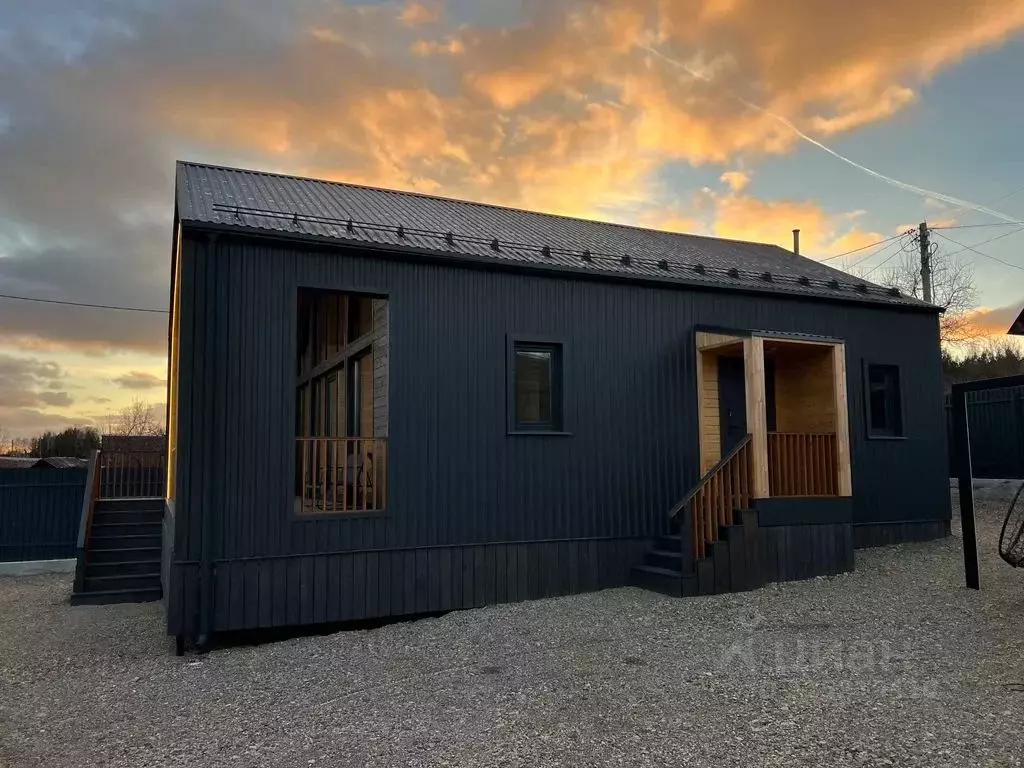 Дом в Челябинская область, Миасский городской округ, пос. Наилы ул. ... - Фото 1