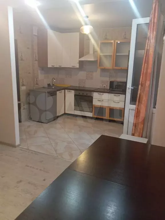 2-к. квартира, 60 м, 7/18 эт. - Фото 0