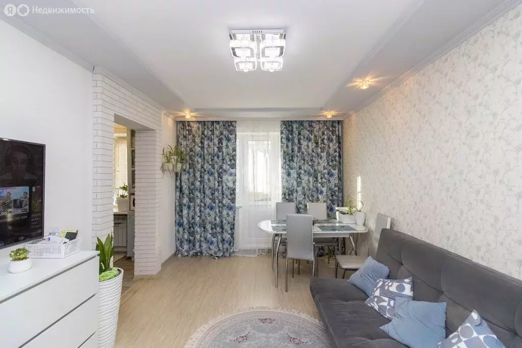 3-комнатная квартира: Тюмень, проезд Геологоразведчиков, 34 (62 м) - Фото 1
