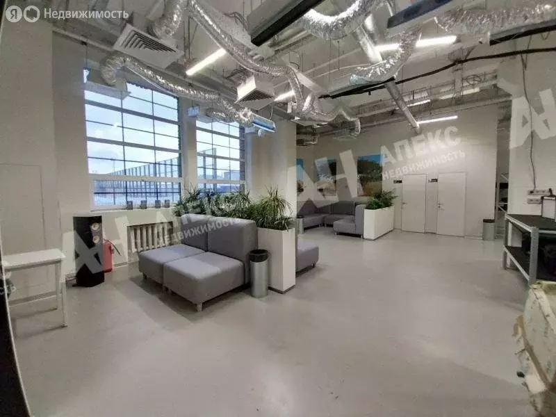 Офис (956 м) - Фото 1