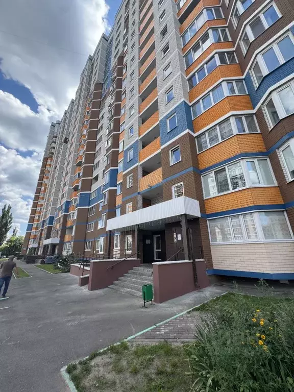 1-к кв. Брянская область, Брянск ул. Комарова, 53 (50.0 м) - Фото 1