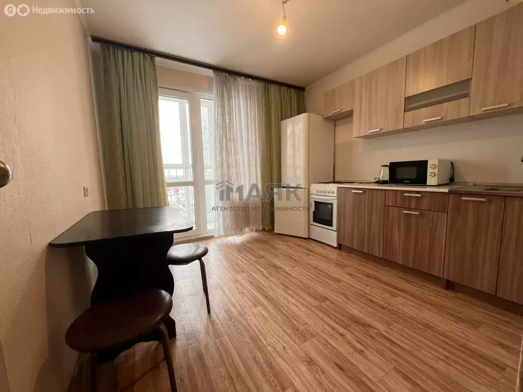 1-комнатная квартира: Анапа, улица Адмирала Пустошкина, 22к6 (38 м) - Фото 2