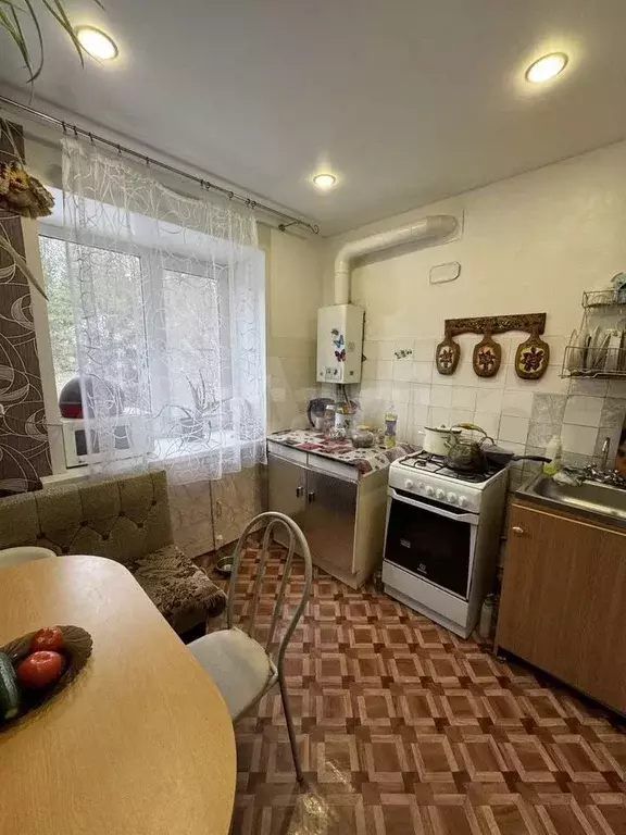 2-к. квартира, 43,8 м, 4/4 эт. - Фото 0