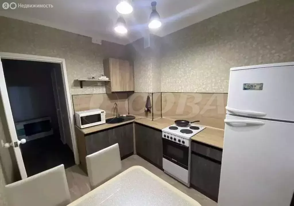 1-комнатная квартира: Тобольск, 10-й микрорайон, 3Г (33 м) - Фото 0