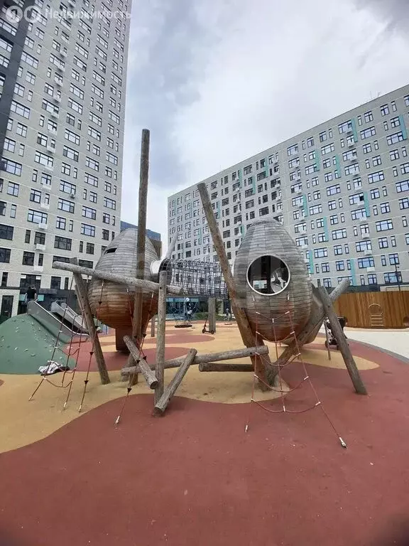 3-комнатная квартира: Тюмень, улица Тимофея Чаркова, 87 (82.5 м) - Фото 2